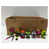 Hyde and EEK Boutique Featherly Friends Halloween Figures
