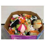 Pallet of Seasonal Theme Decorative Pillows