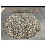 Circular Rug and Runner Set... need cleaning