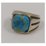 Sterling Silver Ring with Turquoise Stone... Size 8