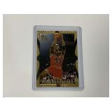 1995 Topps Embossed Gold Michael Jordan #121 Basketball Card
