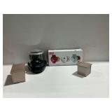 Kitchen Appliances and Baking Pans