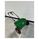Scotts Turf Builder Classic Drop Spreader