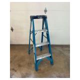 Werner Blue Fiberglass 4 Foot Step Ladder