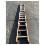 Louisville Fiberglass Extension Ladder Model FE3232
