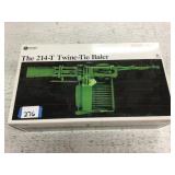 John Deere 214-T twine-tie baler, 1/16 scale,