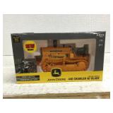 John Deere 440 crawler w/ blade, 1/16 scale,