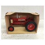 Farmall 350, 1/16 scale, Ertl, NIB