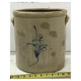 11ï¿½ x 11ï¿½ stoneware crock