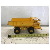 International pay hauler, 1/25 scale, no box.