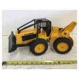 John Deere skidder stock number 590 by Ertl no