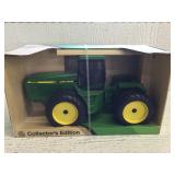 John Deere 8760 four-wheel-drive tractor 1/16