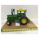 John Deere 6030 with cab, 30.5. Precision