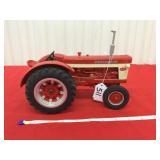 International 560Toi tractor, no box