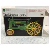 John Deere model A, 1/16 scale, Ertl. Historical