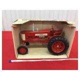Farmall 350 tractor, 1/16 scale