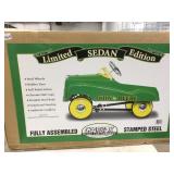 John Deere Limited Edition Sedan, Gearbox pedal