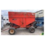 Ficklin 225 Bushel Gravity Wagon