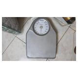Silver Analog Bathroom Scale