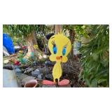Metal Tweety Bird Yard Figure