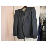 Gentino Black Suit with Accessories