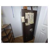 Gun Safe With Keys and Shelving