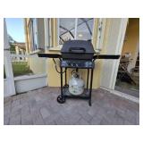 Black Propane Gas Grill with Side Shelves