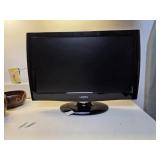Vizio M221NV 22-Inch LED HDTV with Remote