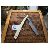 Vintage Straight Razor "Cut
