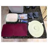 Pampered Chef Silicone Kitchen Lot Trivets Lid