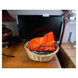 AOC e2243Fwk 21.5in LED Monitor & Cable Lot