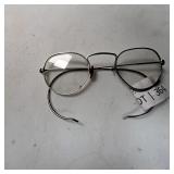 Vintage Wire Rim Eyeglasses