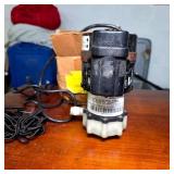 Dometic PMA1000C Marine Pump & Cord Ties