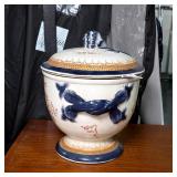 Wong Lee WL 1895 Lidded Tureen