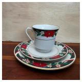 Tienshan Deck the Halls Dinnerware Group