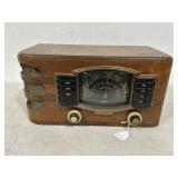 1942 Zenith Model 65632 Short Wave Radio