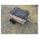 Rubbermaid Towing Storage Container