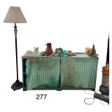 WOODEN CROCK SHELF W/ CONTENTS TO INCLUDE DYSON DC 50 VACUUM CLEANER, ELECTRIC FLOOR LAMP (WORKING), PLANTER, COMPOSITE CAT, 2 GREEN GLASS INSULATORS (1 HEMINGRAY), ETC.