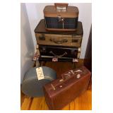 LOT OF VINTAGE SUITCASES: 5 PIECES TO INCLUDE LUGGAGE RACK