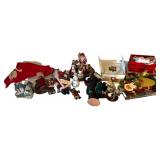 LOT OF CHRISTMAS ITEMS: SANTA CLAUSE, SOAP DISPENSERS, PORCELAIN CHRISTMAS TREE IN BOX, SNOWMEN, ETC.