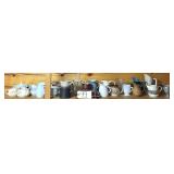 LARGE LOT OF ASSORTED CREAM PITCHERS TO INCLUDE HULL USA, HOMER LAUGHLIN W/ MATCHING SUGAR DISH, W.H. GRINDLEY BEAUMONT ENGLAND, ROSELYN CHINA SUGAR DISH, MCCOY, PHALTZGRAFF, AND MANY MORE - SOME AS-F