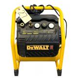 DEWALT 200 PSI 2.5 GAL AIR COMPRESSOR