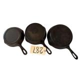 3 CAST IRON SKILLETS: 8”, WAGNER WARE SIDNEY -0- 1054 7”, D 3 SK 2 6.25”