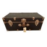 ANTIQUE STEAMER TRUNK AS-IS, NO KEY