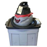 HUSKY WET DRY VAC 2.5 GAL WITH TOTE