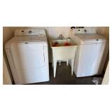PAIR OF MAYTAG BRAVOS QUIET SERIES 300 WASHER AND DRYER SET