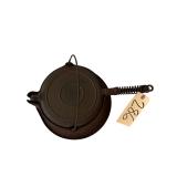 WAGNER WARE SIDNEY NO. 8 CAST IRON WAFFLE MAKER