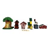 6 DECORATIVE WOODEN PAINTED BIRDHOUSES