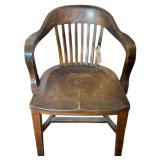 VINTAGE SOLID WOOD BANKER’S CHAIR