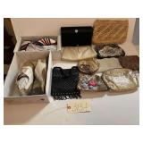 LOT OF VINTAGE PURSES TO INCLUDE MIRANDA, LA ROYALE, ANDE, HEAVILY BEADED FLORAL MADE IN BELGIUM, SISAL-TYPE WITH SOILED INTERIOR; SOME PURSES WITH MISSING BEADS/PEARLS; NEW-IN-BOX MONROE AND MAIN SIZ